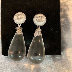 CHANEL drop earrings